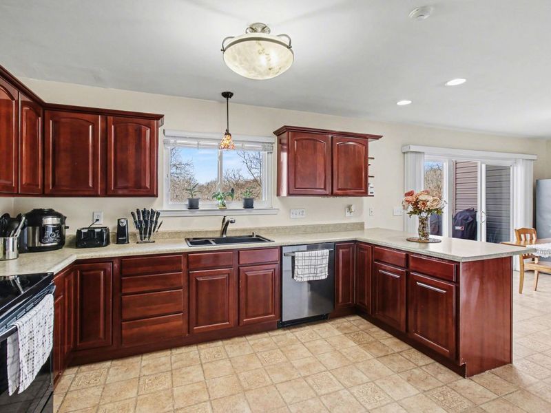 2057 Glenview Drive, Hebron, KY 41048 Photo 10