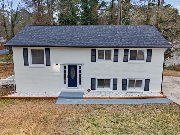 1332 Pineglen Drive, Riverdale, GA 30296
