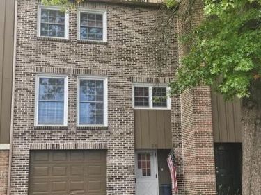 28 CLUB LANE, READING, PA 19607