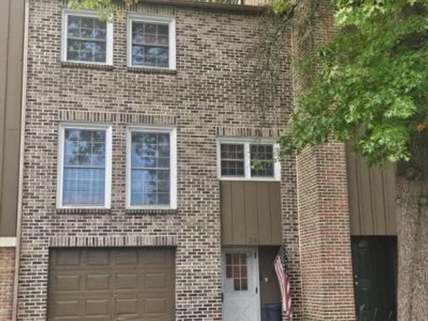 28 CLUB LANE, READING, PA 19607