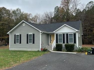 435 WAKEFIELD DRIVE , COLONIAL BEACH, VA 22443