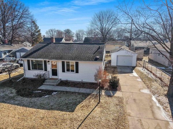 831 SUNNY LANE, Green Bay, WI 54304