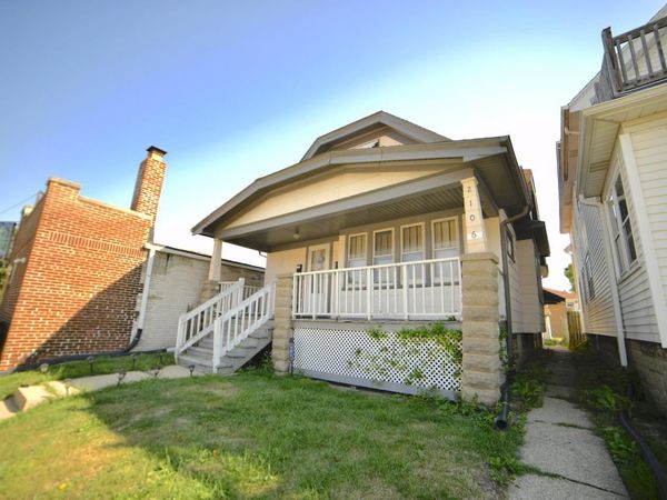 2104 S 71st STREET, West Allis, WI 53219