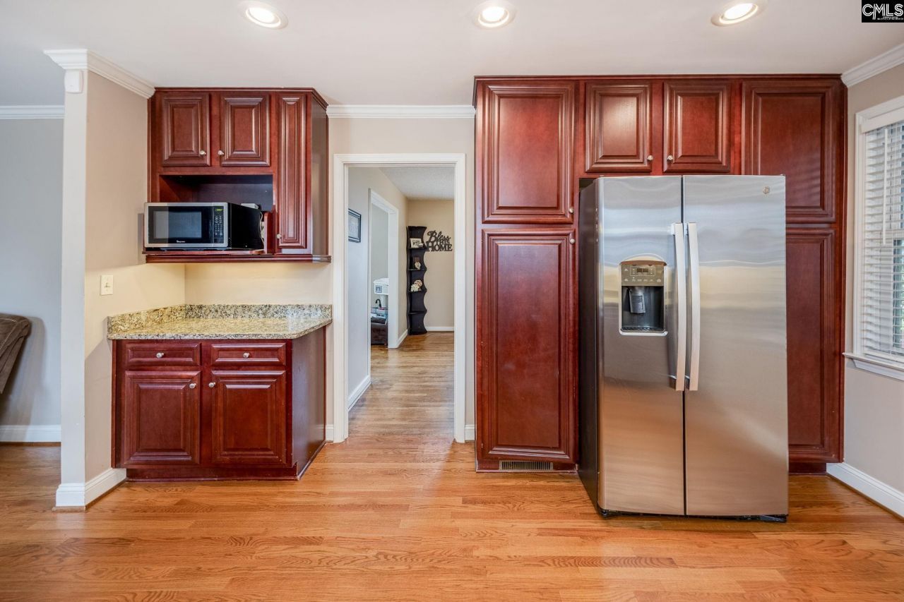 924 Bakersfield Road Photo 15