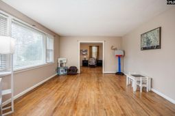 924 Bakersfield Road photo 4