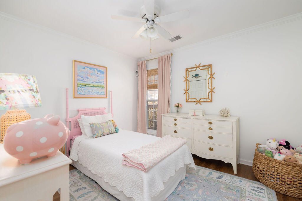 741 Veron Place Photo 22