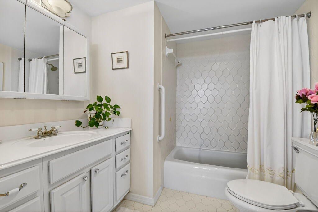 1701 S Flagler Drive, Unit 1809, West Palm Beach, FL 33401 Photo