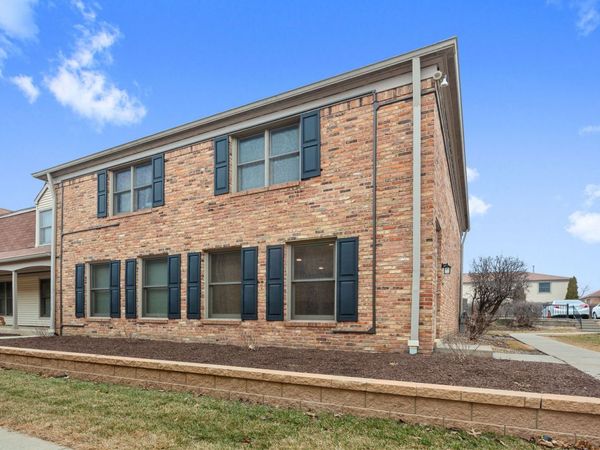 1776 Bristol Walk , Hoffman Estates, IL 60169