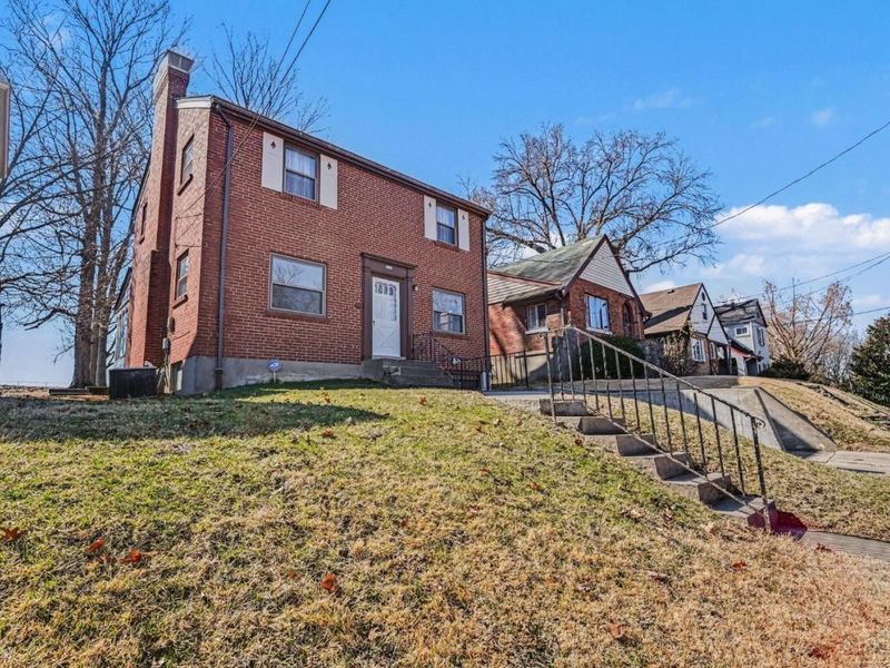 3505 Rosecliff Drive, Cincinnati, OH 45205 Photo 2