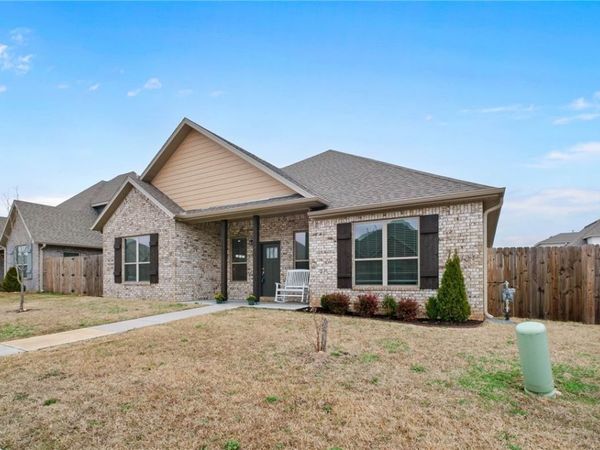 4307 Pawhuska Street, Bentonville, AR 72713