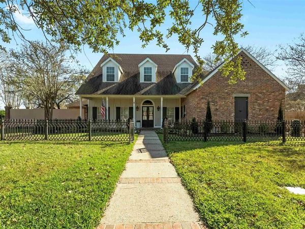 2713 Nottoway Ln Lane, Lake Charles, LA 70605