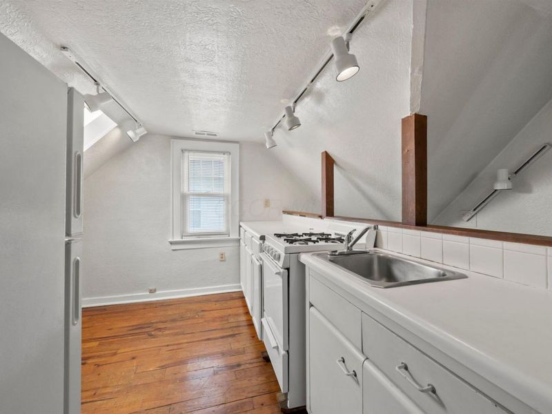 1561 Glenn Avenue, Columbus, OH 43212 Photo 24