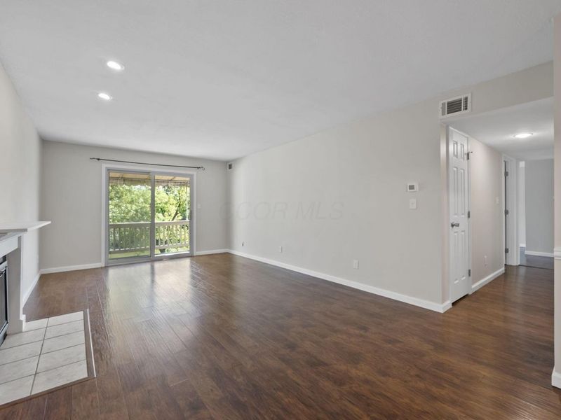 1324 Lake Shore Drive , Unit B, Columbus, OH 43204 Photo 10