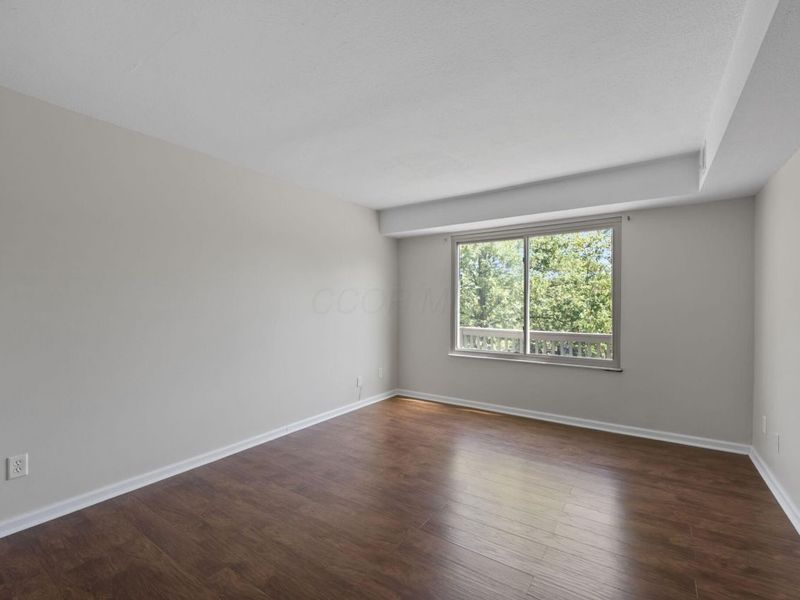 1324 Lake Shore Drive , Unit B, Columbus, OH 43204 Photo 18