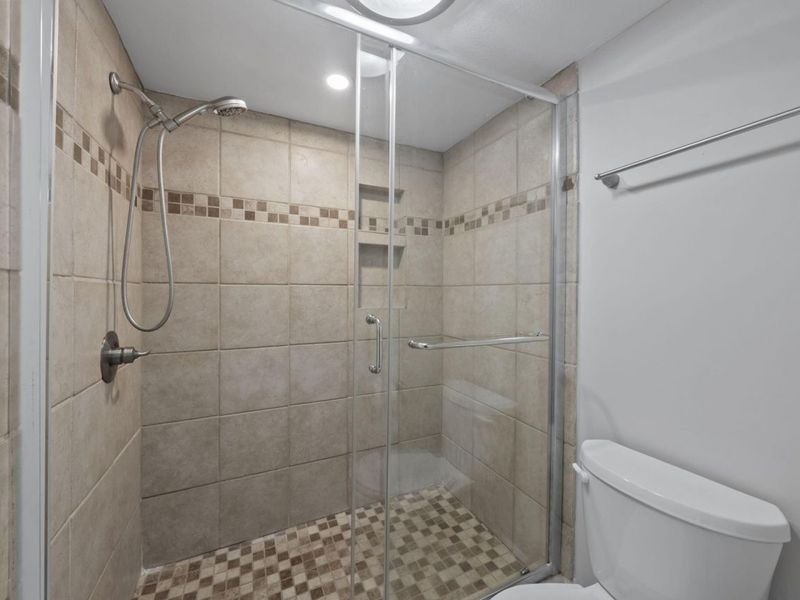 1324 Lake Shore Drive , Unit B, Columbus, OH 43204 Photo 26