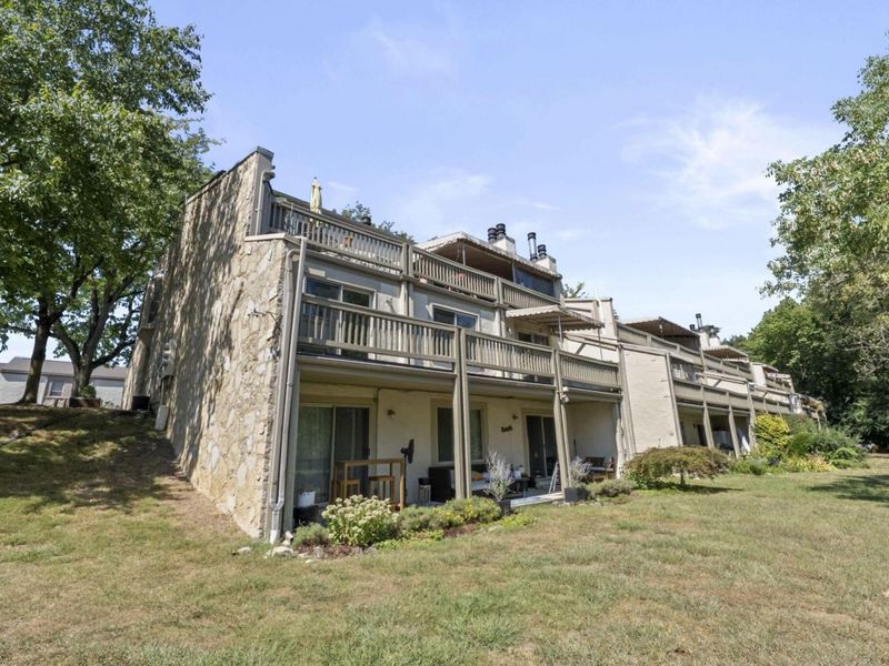 1324 Lake Shore Drive , Unit B, Columbus, OH 43204 Photo 32