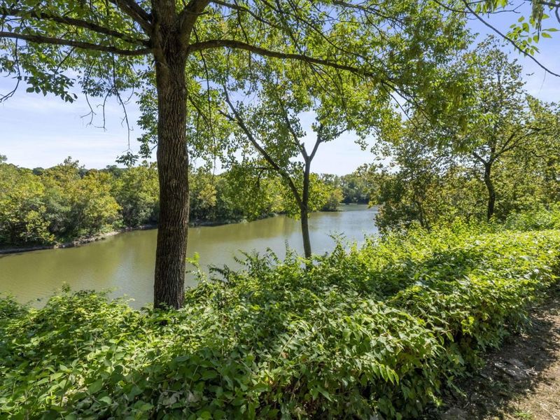 1324 Lake Shore Drive , Unit B, Columbus, OH 43204 Photo 36