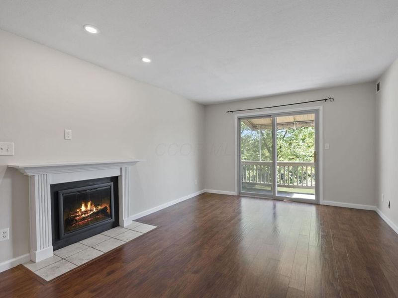 1324 Lake Shore Drive , Unit B, Columbus, OH 43204 Photo 8