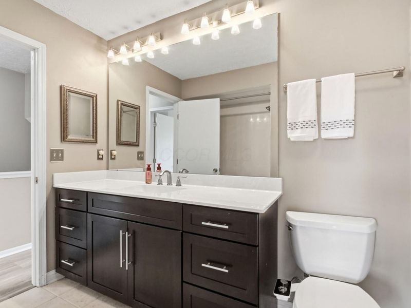 5874 Aqua Bay Drive , Columbus, OH 43235 Photo 14