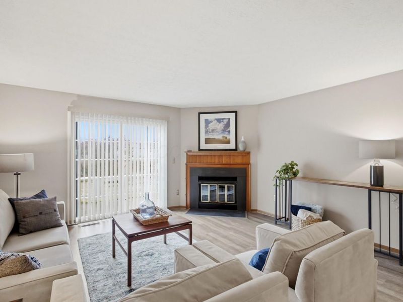 5874 Aqua Bay Drive , Columbus, OH 43235 Photo 7