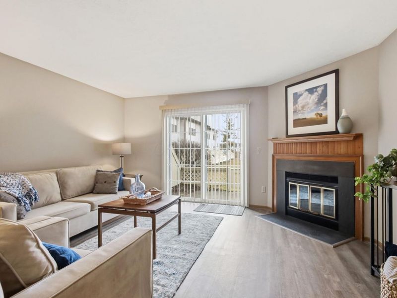 5874 Aqua Bay Drive , Columbus, OH 43235 Photo 8