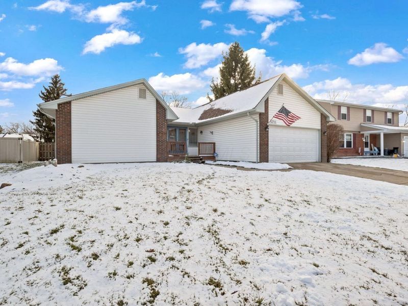 5711 Greendale Drive, Galloway, OH 43119 Photo 2