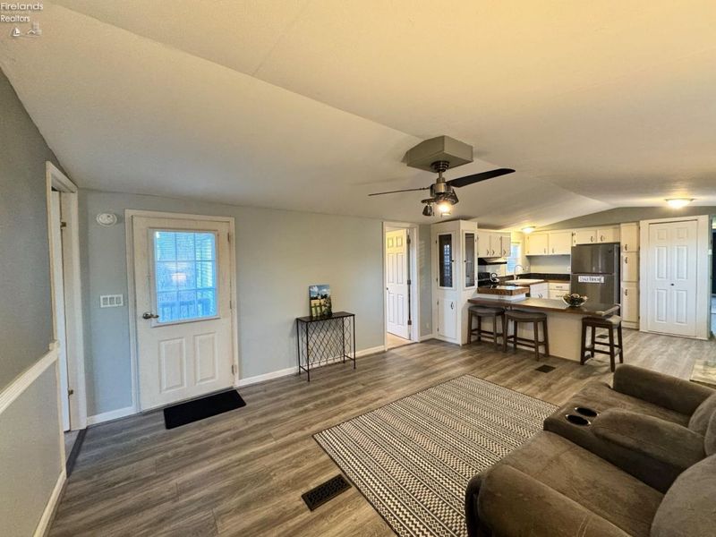 164 Driftwood Drive, Port Clinton, OH 43452 Photo 5