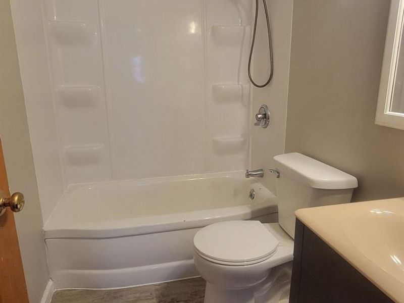 612 Helina Drive, Sandusky, OH 44870 Photo 7