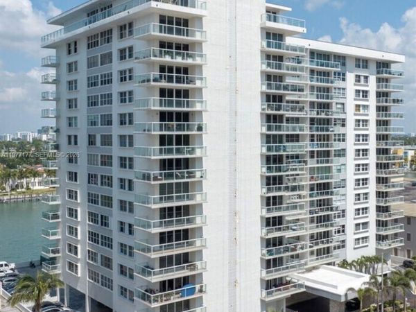 5750 Collins Ave , Unit 6G, Miami Beach, FL 33140