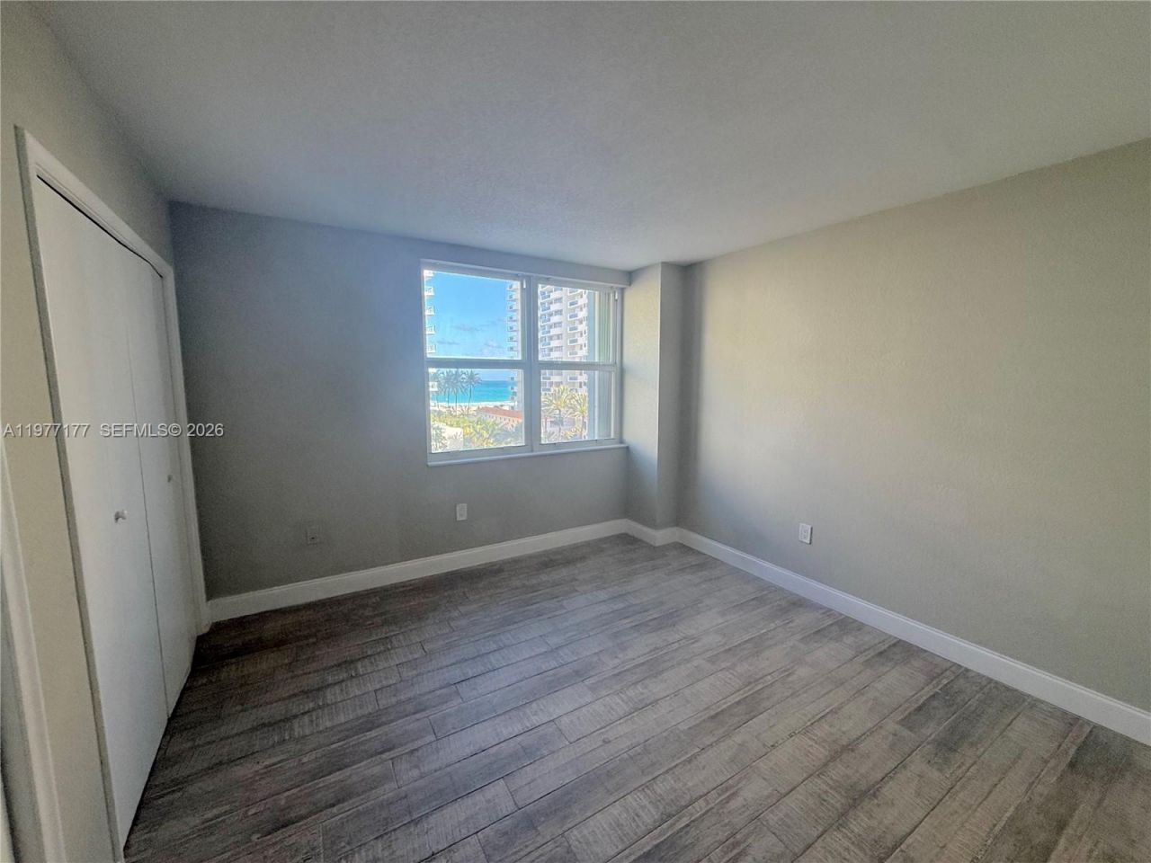 5750 Collins Ave , Unit 6G, Miami Beach, FL 33140 Photo