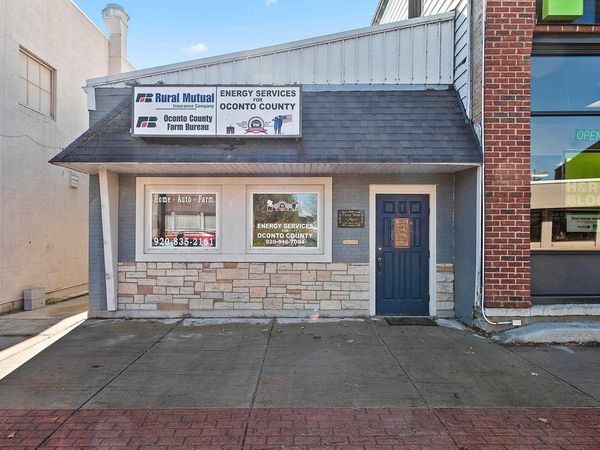 1124 MAIN STREET, Oconto, WI 54153