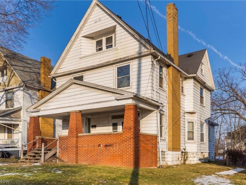 827 Michigan Avenue, Youngstown, OH 44504 Photo 3