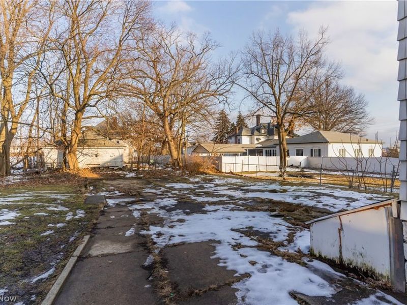 827 Michigan Avenue, Youngstown, OH 44504 Photo 5