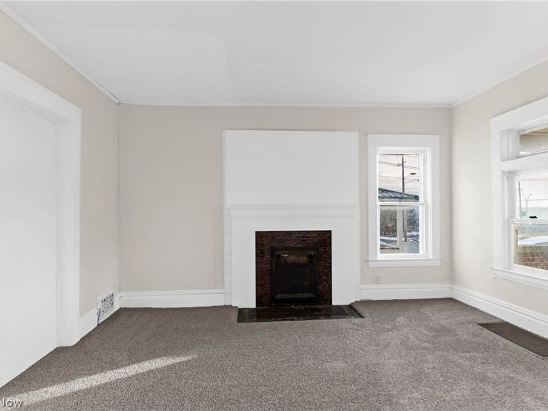 827 Michigan Avenue, Youngstown, OH 44504 Photo 8