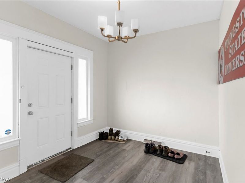 827 Michigan Avenue, Youngstown, OH 44504 Photo 9