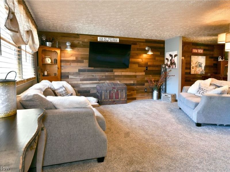 1317 Cedarwood Drive, Mineral Ridge, OH 44440 Photo 10