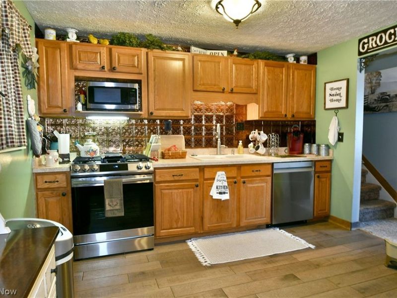 1317 Cedarwood Drive, Mineral Ridge, OH 44440 Photo 18