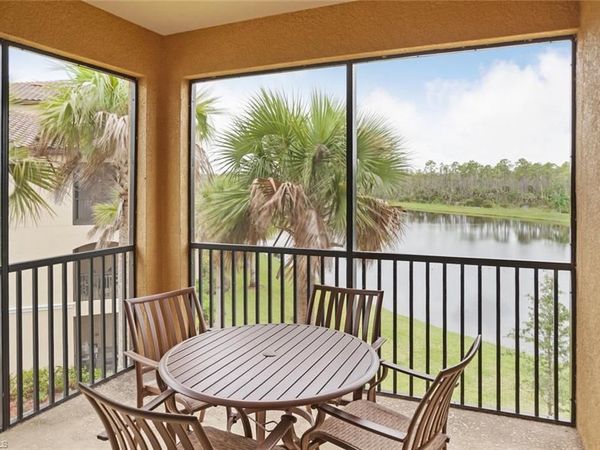 9731 Acqua CT, Unit 531, NAPLES, FL 34113