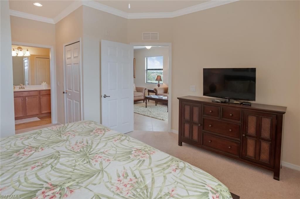 9731 Acqua Ct, Unit 531, Naples, FL 34113 Photo