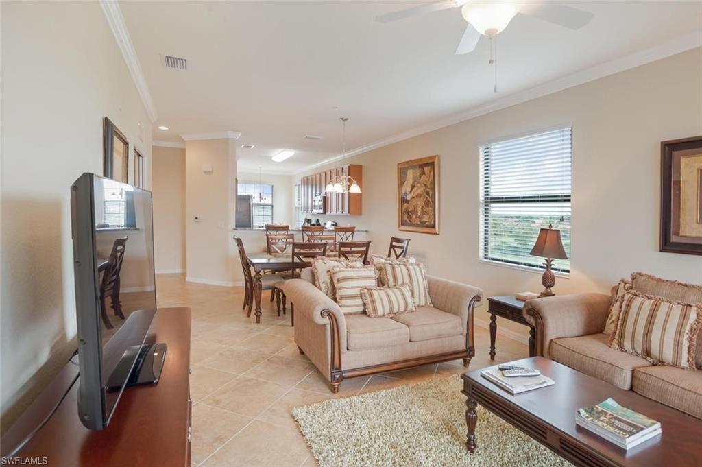 9731 Acqua Ct, Unit 531, Naples, FL 34113 Photo