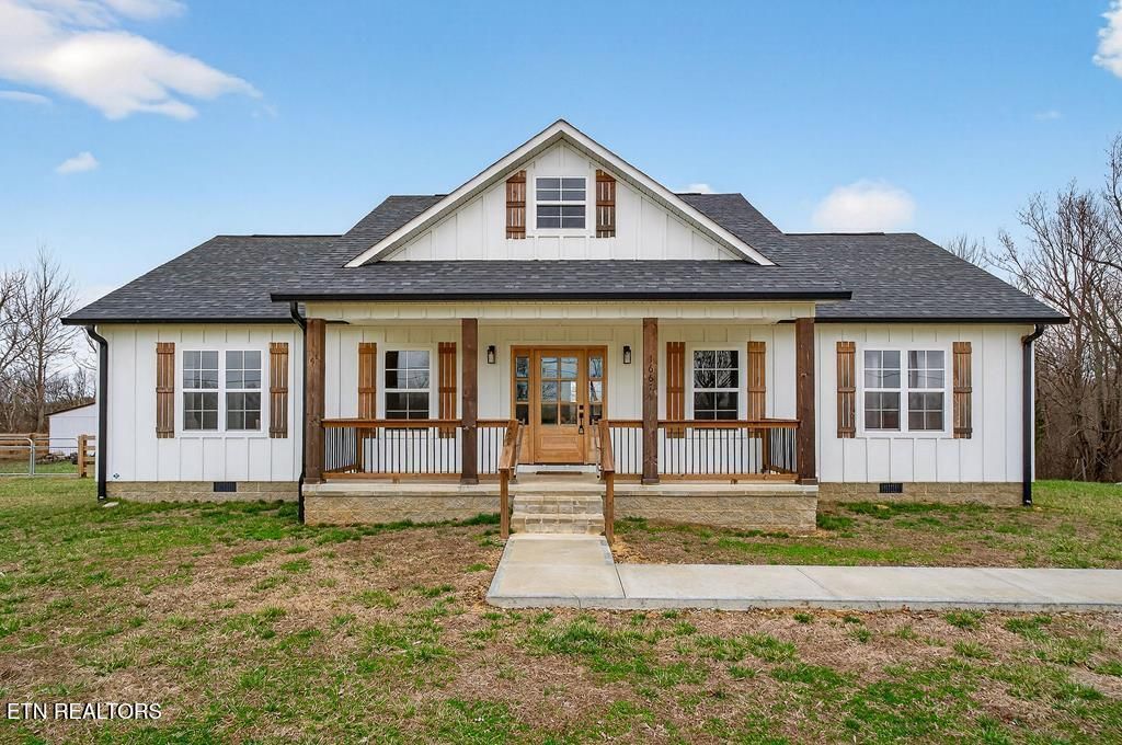 1667 Old Bonair Rd, Sparta, TN 38583 Main Photo