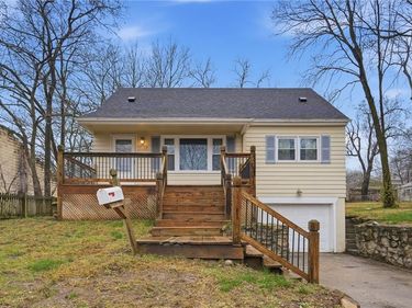 1120 S Leslie Street, Independence, MO 64050