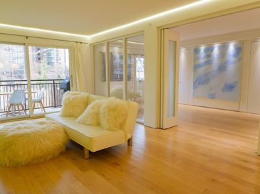 1225 Lasalle Avenue, Unit 404, Minneapolis, MN 55403