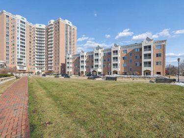 6640 Lyndale Avenue S, Unit 408, Richfield, MN 55423