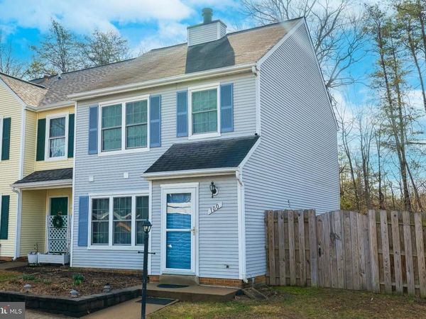 100 HERITAGE COMMONS DRIVE , FREDERICKSBURG, VA 22405