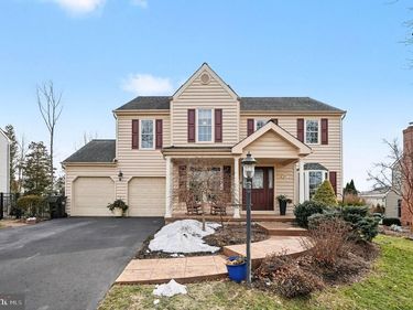 37 SARATOGA LANE, HARLEYSVILLE, PA 19438
