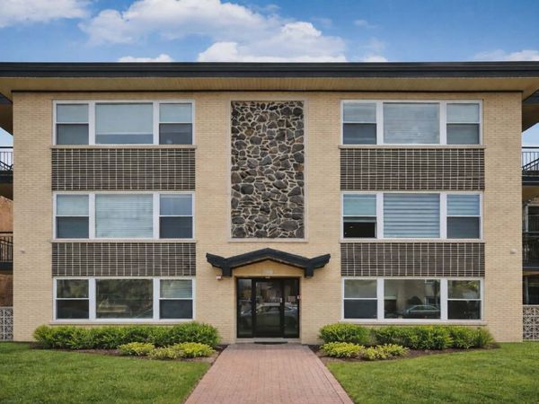 3045 N Paris Avenue, Unit 203, River Grove, IL 60171