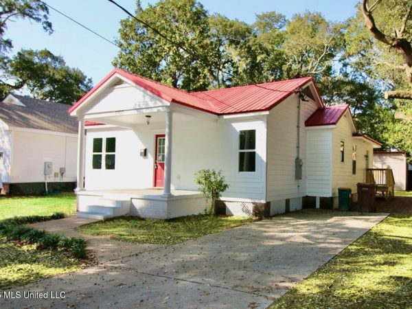 1050 Frank P Corso , Biloxi, MS 39530