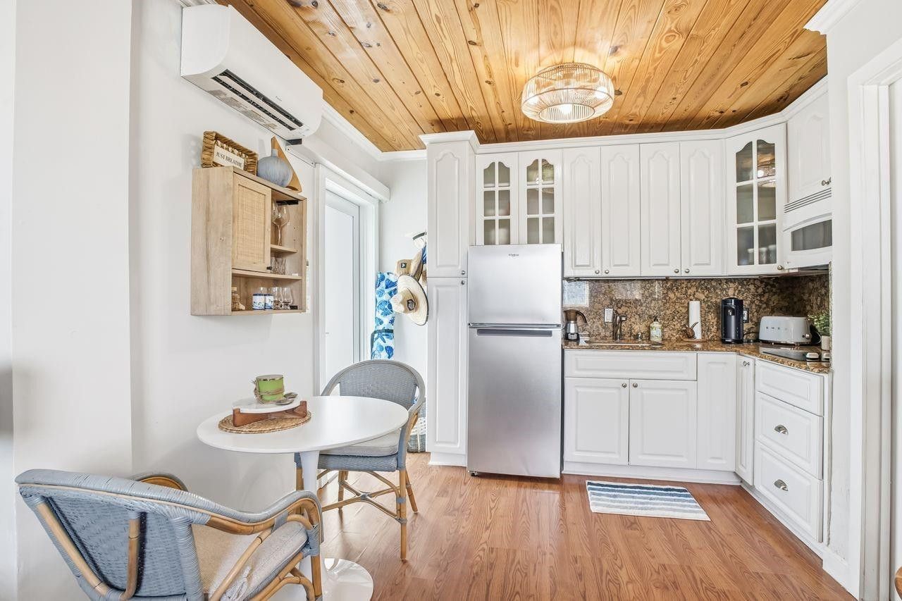 310 Harrison Street, Unit 102E, Hollywood, FL 33019 Photo