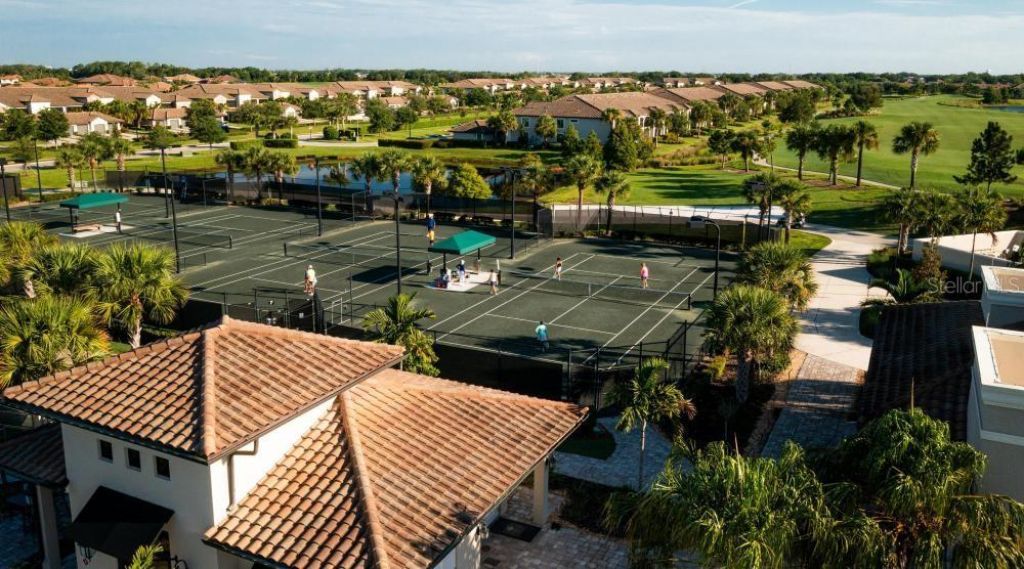 18028 Gawthrop Drive, Unit 402, Bradenton, FL 34211 Photo